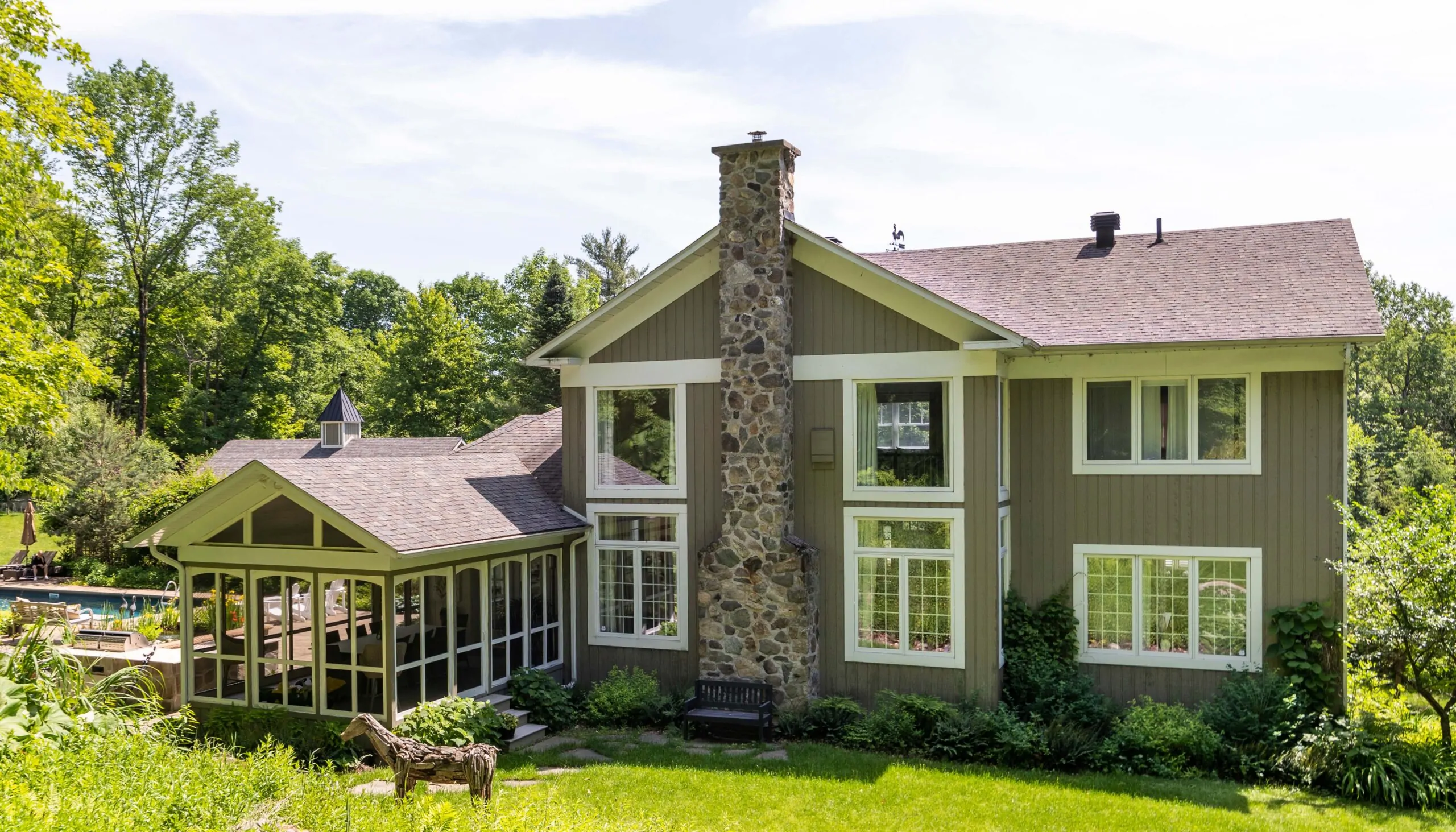 Projet de portes et fenêtres à Knowlton – façade en pierre