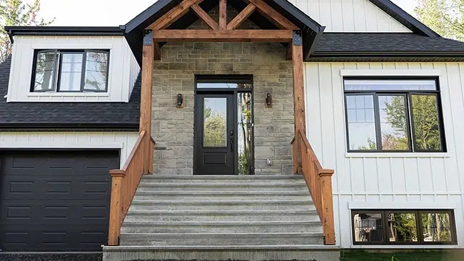 Installation de fenêtres sur mesure à Granby